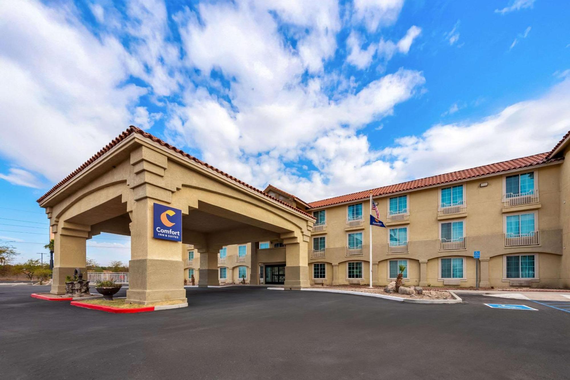 Comfort Inn & Suites El Centro I-8 מראה חיצוני תמונה
